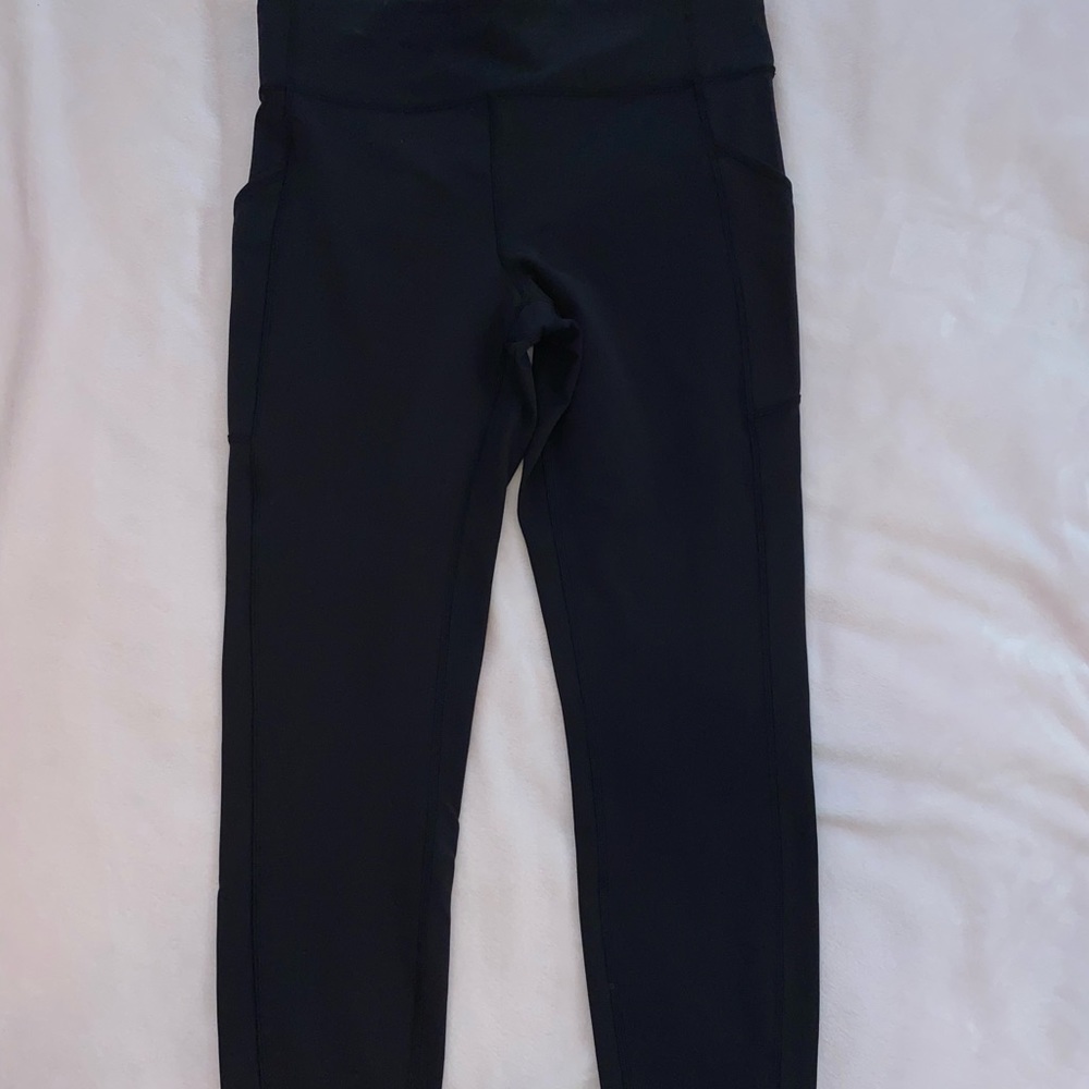 Black lululemon align leggings. With pockets.